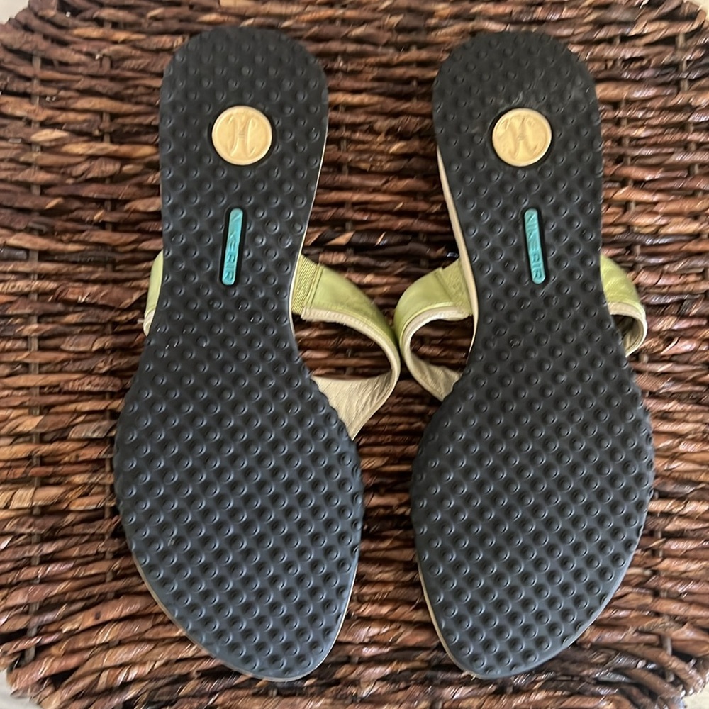 Cole Haan Flip Flops Metallic Straps Size 7 - Picture 9 of 14